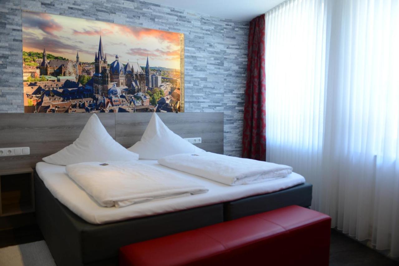 Hotel Granus อาเคิน ภายนอก รูปภาพ